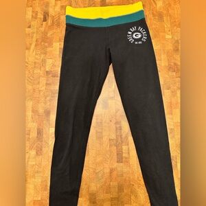 PINK Victoria’s Secret Green Bay packers leggings